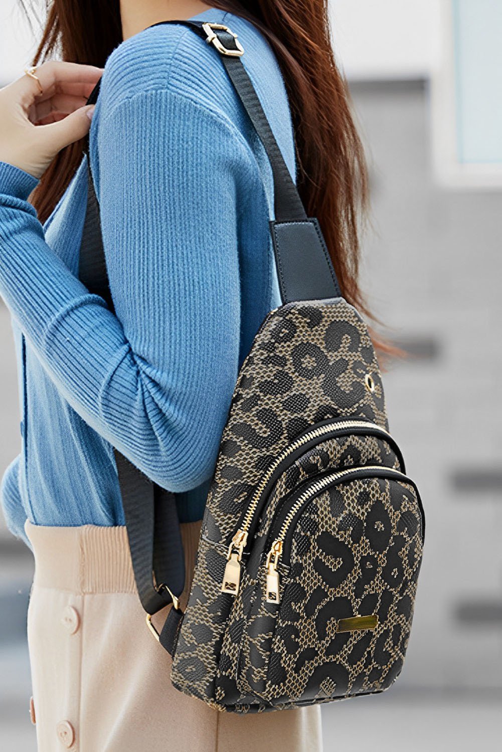 97354245-60b3023436682d10.jpg leopard print pu sling bag