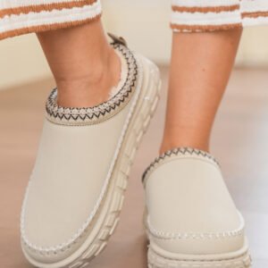 white contrast stitch detail faux suede pu patchwork plush winter clog slippers