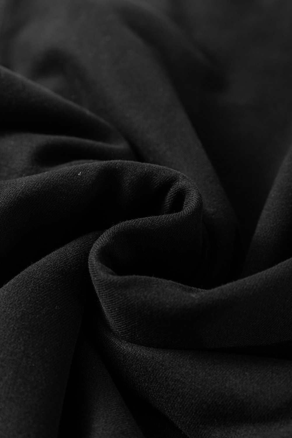 97027655-aaca52c487c92a49.jpg black solid color high low pullover and skinny pants set